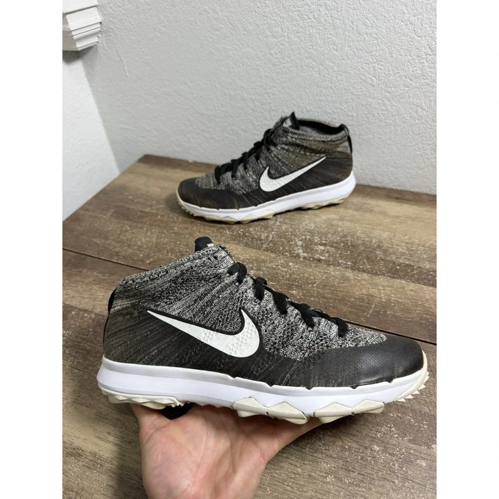 Nike Flyknit Chukka Golf Shoes 819009-001 "Oreo" Black Grey Size US 11 Sneakers